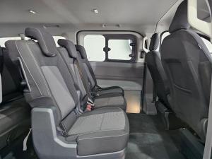 Volkswagen Transporter 2.0TDI crew bus LWB 8-seater auto - Image 17