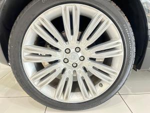 Land Rover Range Rover Velar D300 HSE - Image 9