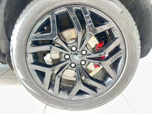 Land Rover Range Rover Evoque D200 R-Dynamic HSE - Image 3
