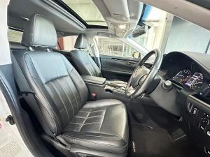 Lexus ES 250 EX - Image 10