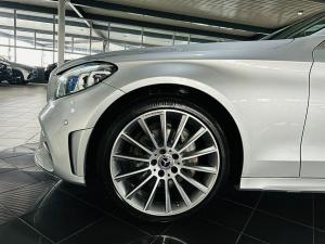 Mercedes-Benz C-Class C180 - Image 13