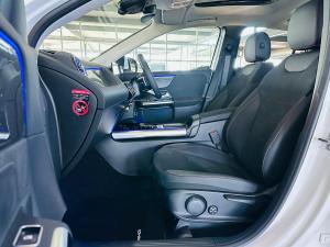 Mercedes-Benz GLA GLA200 Progressive - Image 5