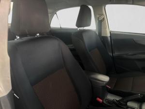 Toyota Corolla Quest 1.6 - Image 15