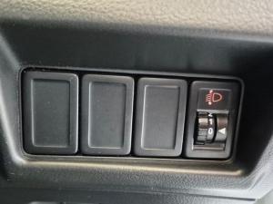 Suzuki Ciaz 1.5 GL manual - Image 17