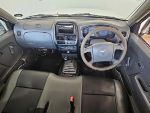 Nissan NP300 Hardbody 2 - Image 6