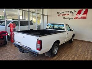 Nissan NP300 Hardbody 2 - Image 2