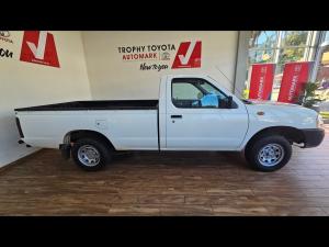 Nissan NP300 Hardbody 2 - Image 3