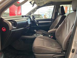 Toyota Hilux 2.8GD-6 double cab 4x4 Raider auto - Image 7