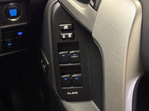 Toyota Land Cruiser Prado 2.8GD VX - Image 20