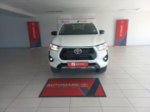 Toyota Hilux 2.4GD-6 double cab Raider manual - Image 4