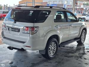 Toyota Fortuner 2.5D-4D - Image 2