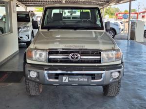 Toyota Land Cruiser 79 4.2D single cab - Image 4