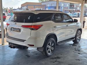 Toyota Fortuner 2.4GD-6 auto - Image 2