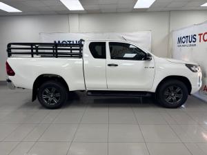 Toyota Hilux 2.4GD-6 Xtra cab Raider auto - Image 3