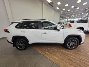 Toyota RAV4 2.5 Hybrid VX E-Four - Image 3