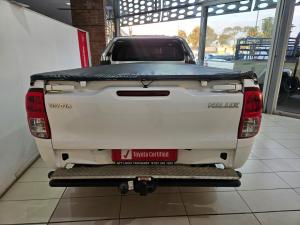Toyota Hilux 2.0 single cab S - Image 5
