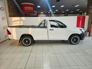 Toyota Hilux 2.0 single cab S - Image 3