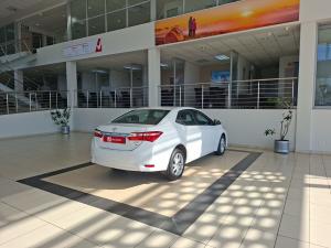 Toyota Corolla 1.6 Prestige auto - Image 2