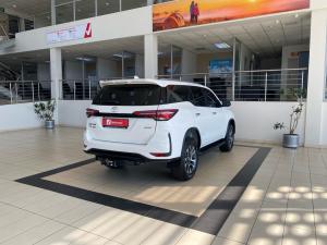 Toyota Fortuner 2.8GD-6 48V 4x4 VX - Image 2