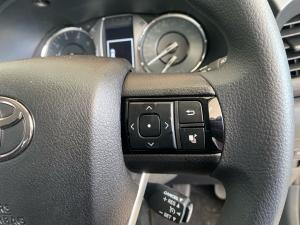 Toyota Hilux 2.4GD-6 double cab 4x4 Raider manual - Image 10