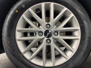 Kia RIO 1.4 LS 5-Door - Image 20