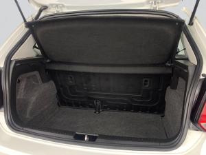Volkswagen Polo Vivo 1.4 Trendline - Image 17