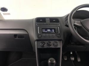 Volkswagen Polo Vivo 1.4 Trendline - Image 8