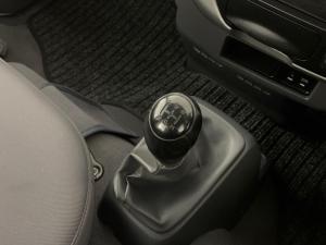 Kia K 2700 WorkhorseS/C - Image 13