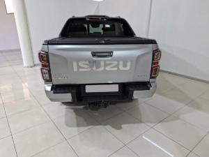 Isuzu D-Max 3.0TD double cab V-Cross - Image 5