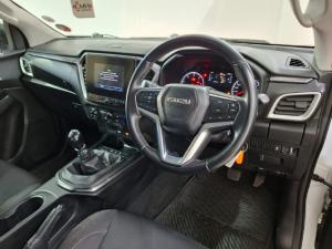 Isuzu D-Max 1.9TD double cab LS manual - Image 10