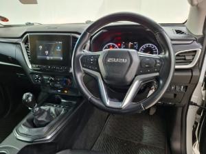 Isuzu D-Max 1.9TD double cab LS manual - Image 12