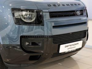Land Rover Defender 110 D350 X-Dynamic HSE - Image 14