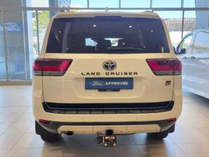 Toyota Land Cruiser 300 3.3D GR-Sport - Image 5