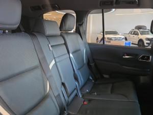 Toyota Land Cruiser 300 3.3D GR-Sport - Image 9