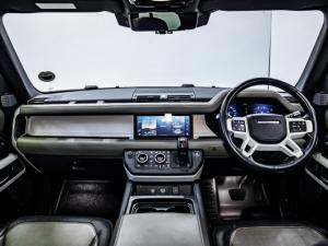 Land Rover Defender 110 D300 X-Dynamic HSE - Image 11