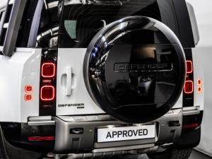 Land Rover Defender 110 D300 X-Dynamic HSE - Image 10
