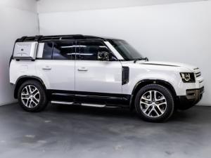 Land Rover Defender 110 D300 X-Dynamic HSE - Image 2