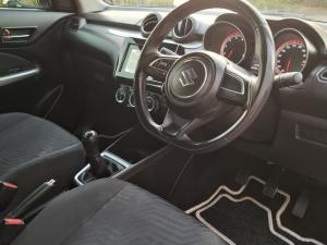Suzuki Swift 1.2 GLX manual - Image 6