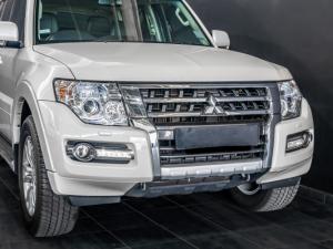 Mitsubishi Pajero 5-door 3.2DI-D GLS - Image 17