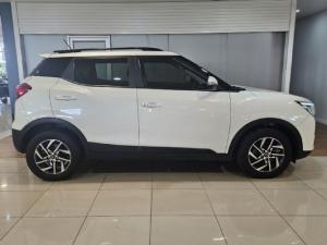 Mahindra XUV300 1.2T W8 - Image 2