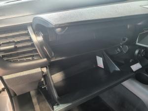 Toyota Hilux 2.4GD-6 double cab 4x4 Raider auto - Image 13
