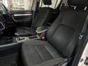 Toyota Hilux 2.8GD-6 double cab Raider auto - Image 15