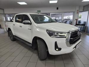 Toyota Hilux 2.8GD-6 double cab Raider auto - Image 4