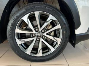 Toyota Corolla Cross 1.8 XR - Image 11