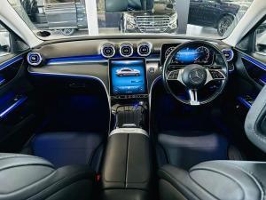 Mercedes-Benz C-Class C200 Avantgarde - Image 3