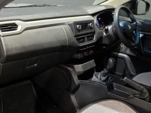 Renault Kiger 1.0 Zen manual - Image 12