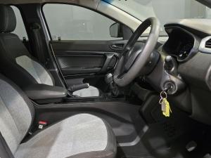 Renault Kiger 1.0 Zen manual - Image 15