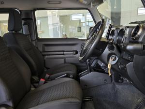 Suzuki Jimny 1.5 GLX AllGrip 3-door auto - Image 21