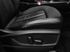 Audi Q5 40TDI quattro S line - Image 19