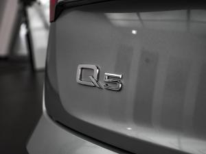 Audi Q5 40TDI quattro S line - Image 23